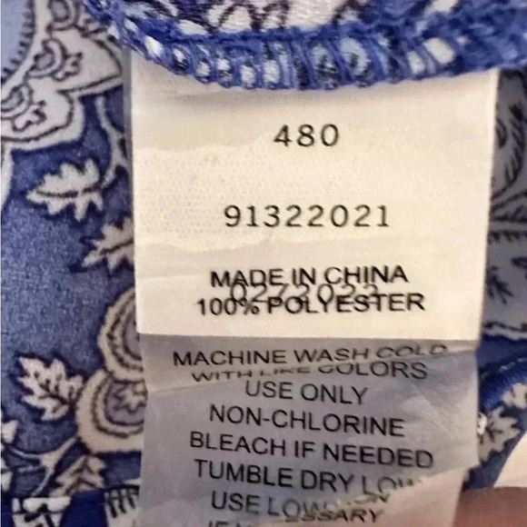 Vince Camuto NWT! Blue White Floral Ruffle Trim NEW Women's Sleeveless Top XS - Picture 9 of 9